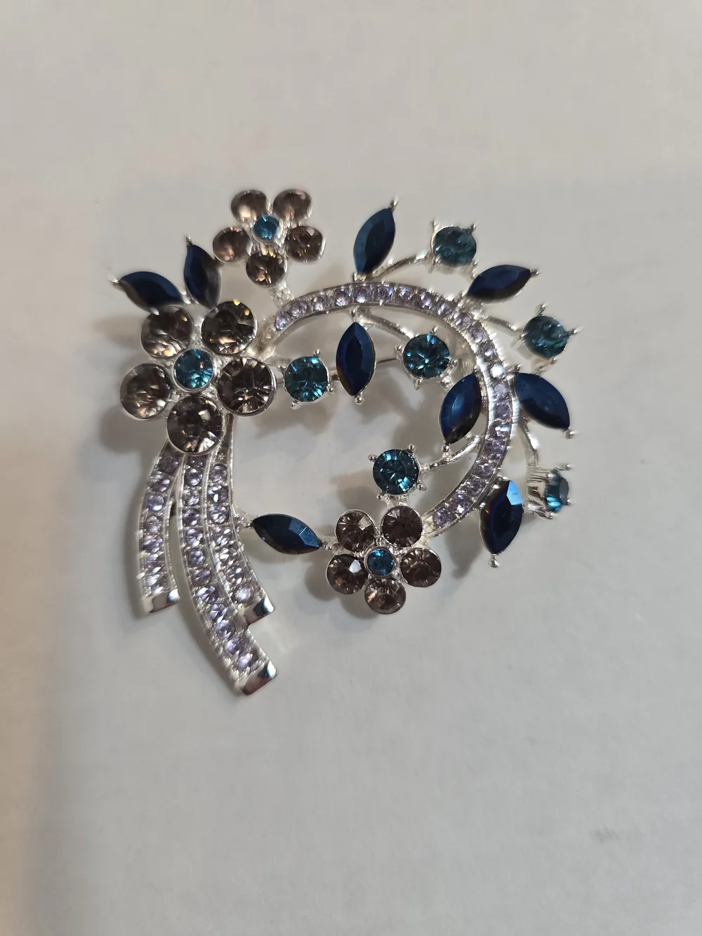 Anne Klein stylish floral